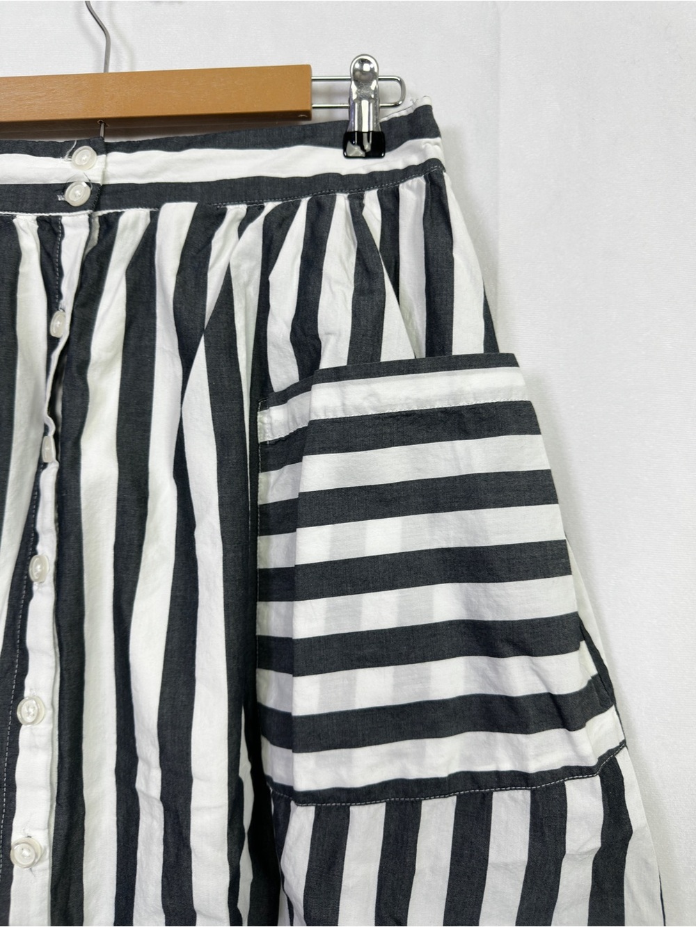 Who What Wear Striped Midi Skirt Pleated Ruffle Pockets Button Fly Beach 12 - Picture 6 of 11